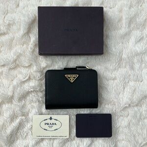 AUTHENTIC Prada Saffiano Bifold Compact Wallet